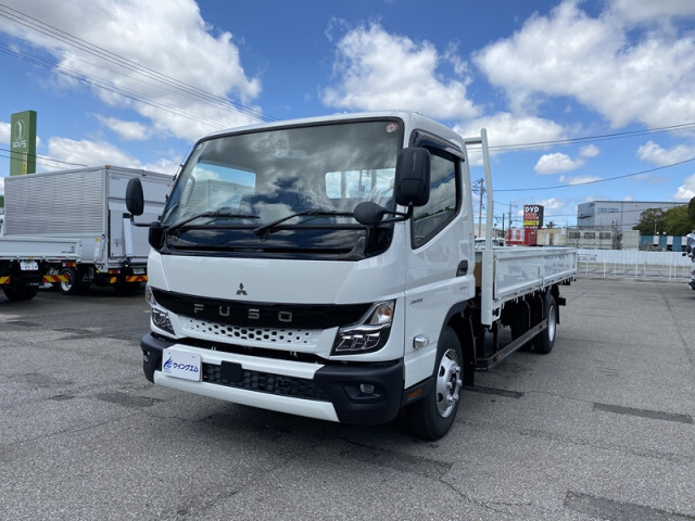 Mitsubishi CANTER 2024