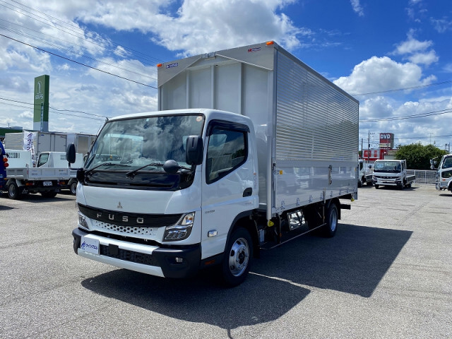 Mitsubishi CANTER 2024