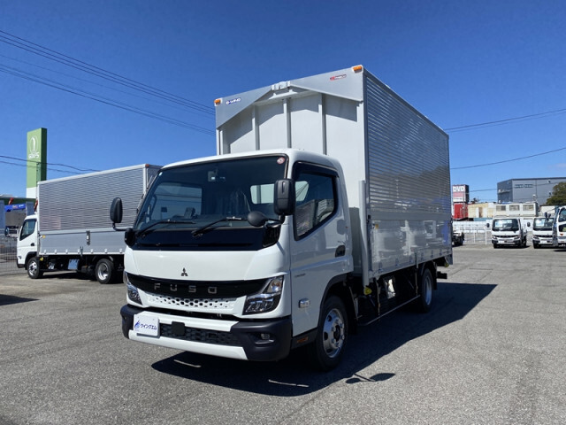 Mitsubishi CANTER 2024