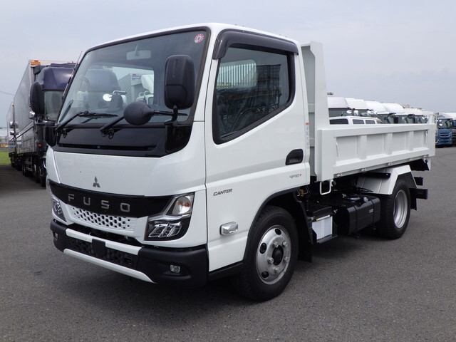 Mitsubishi CANTER 2024