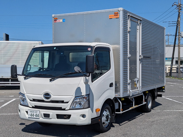 Hino DUTRO 2022