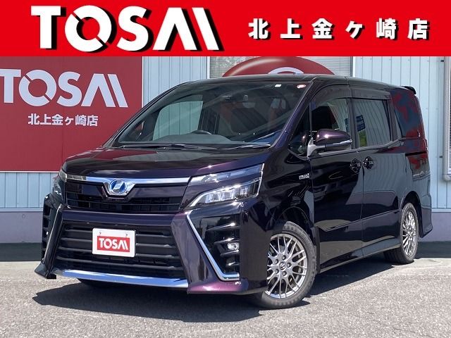 TOYOTA VOXY HYBRID 2017