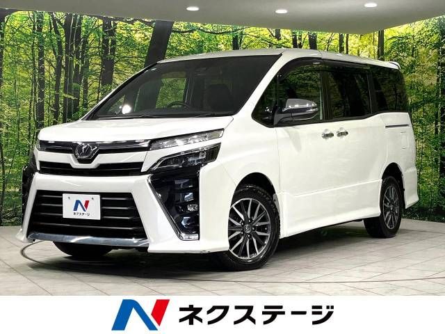 TOYOTA VOXY 4WD 2018