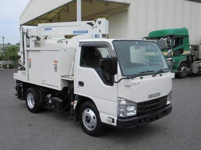 Isuzu ELF 2016