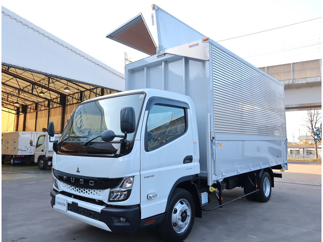 Mitsubishi CANTER 2023