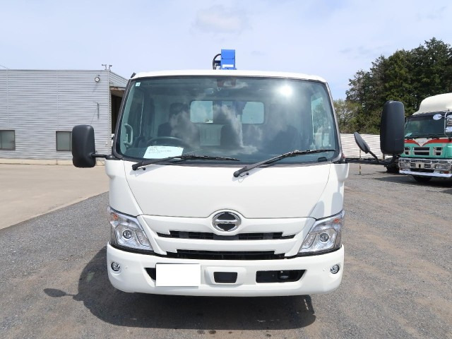 Hino DUTRO 2023