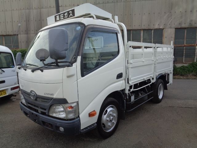 TOYOTA DYNA 2014