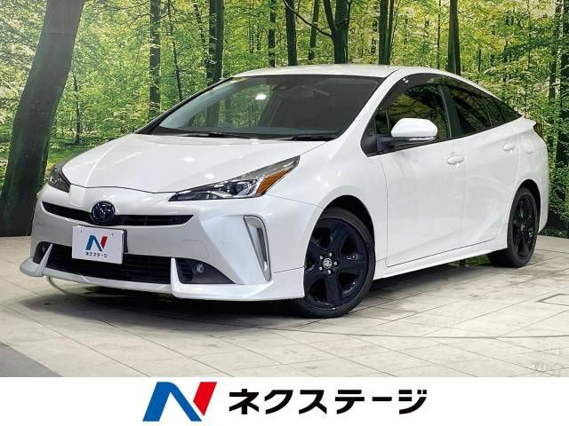 TOYOTA PRIUS 2021