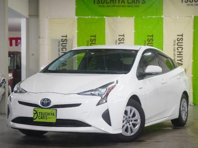 TOYOTA PRIUS 2018