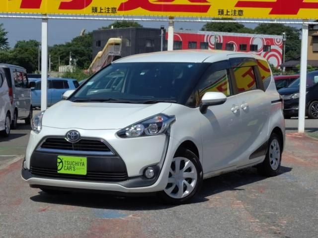 TOYOTA SIENTA 2017