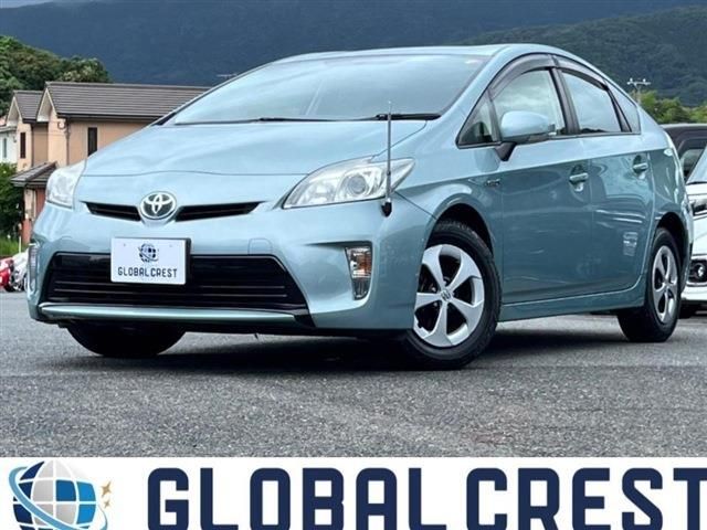 TOYOTA PRIUS 2013