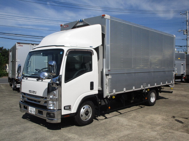 Isuzu ELF 2019