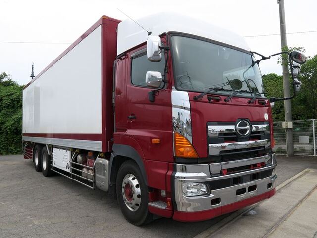 Hino PROFIA 2017