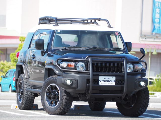 TOYOTA FJ CRUISER 4WD 2012