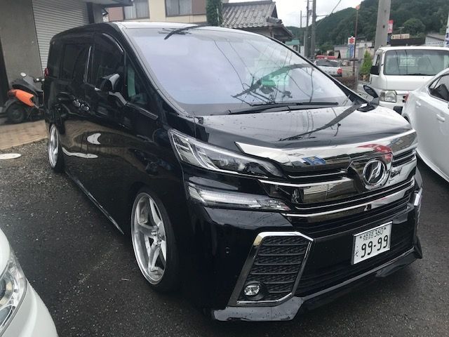 TOYOTA VELLFIRE 2018