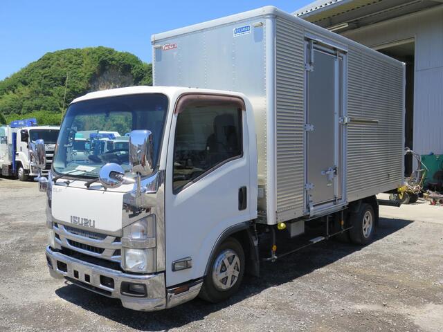 Isuzu ELF 2015