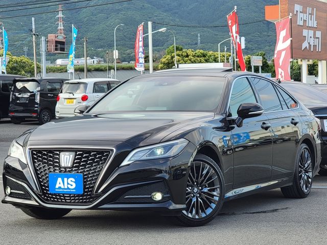 TOYOTA CROWN sedan hybrid 2019