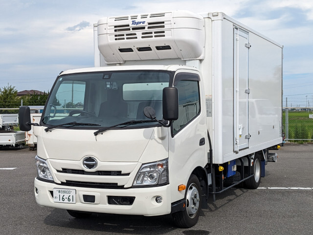 Hino DUTRO 2022