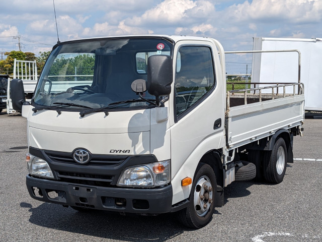 Toyota DYNA 2016