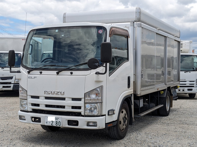 Isuzu ELF 2013