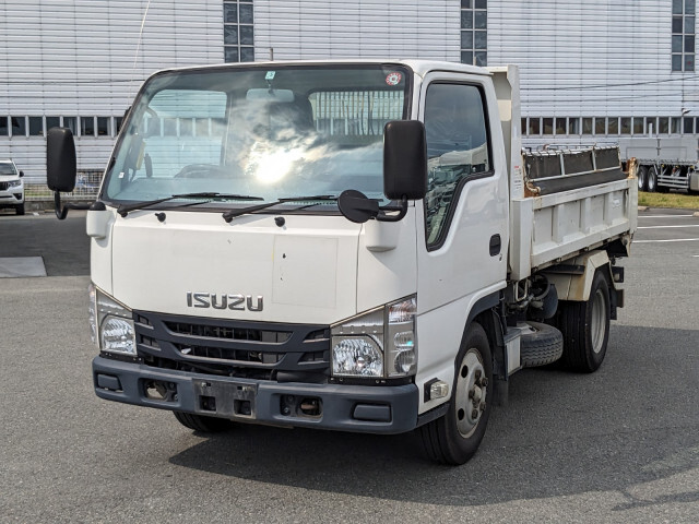 Isuzu ELF 2017