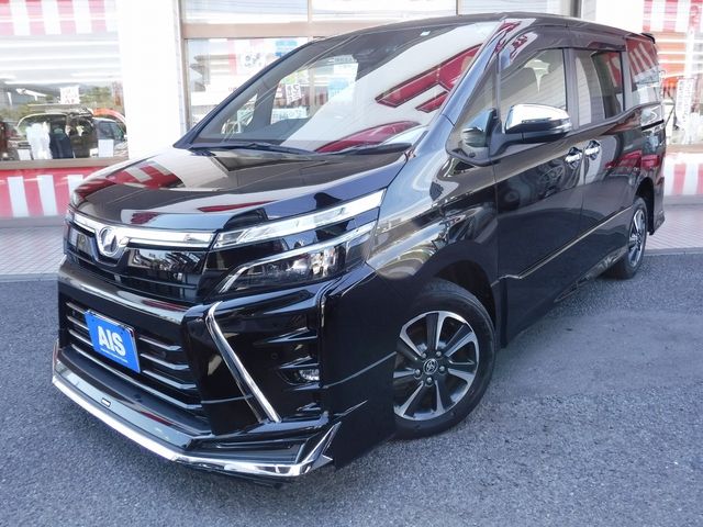 TOYOTA VOXY 4WD 2019