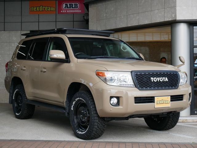 TOYOTA LANDCRUISER wagon 2013