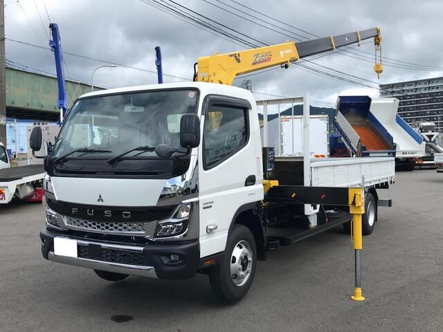 Mitsubishi CANTER 2023