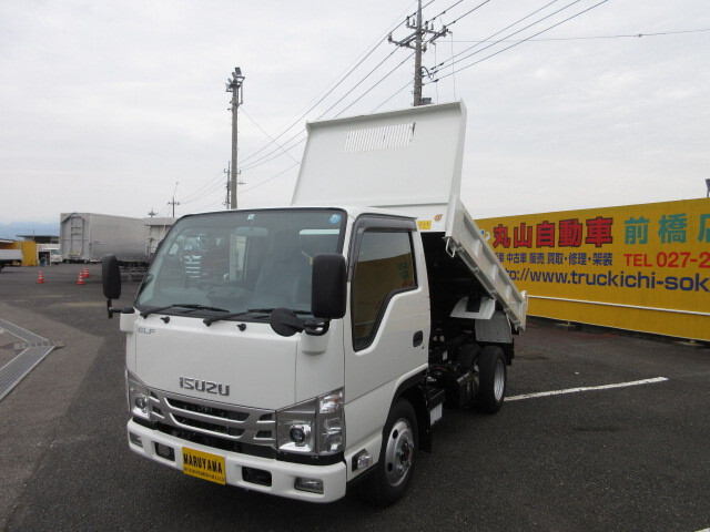 Isuzu ELF 2023