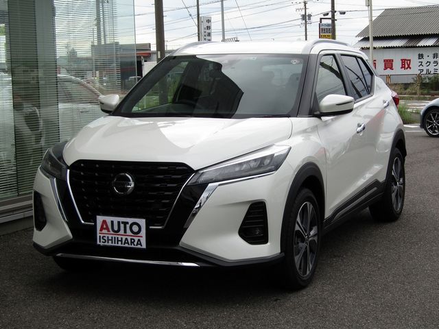 NISSAN KICKS 2021