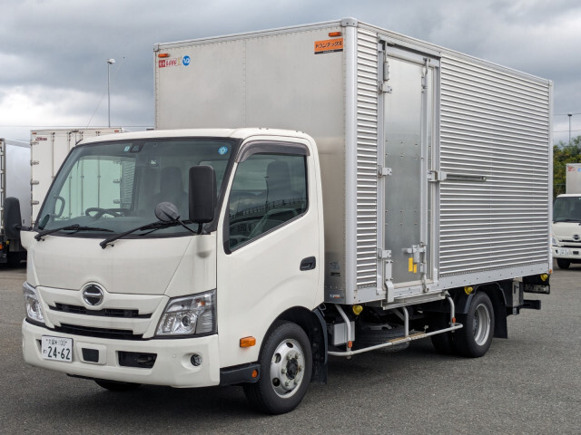 Hino DUTRO 2022