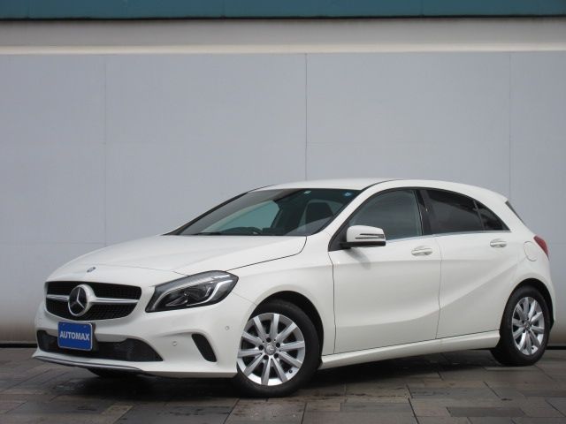 MERCEDES-BENZ A class 2015