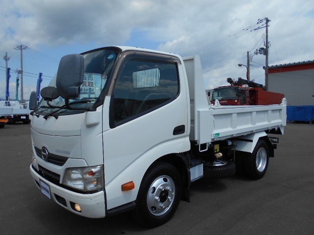 Hino DUTRO 2014