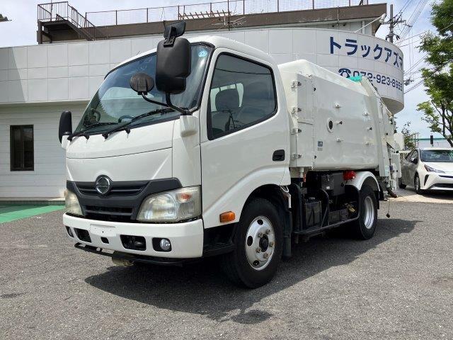 Hino DUTRO 2013