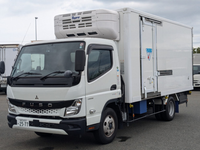 Mitsubishi CANTER 2022