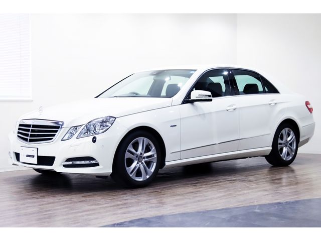 MERCEDES-BENZ E class sedan 2011