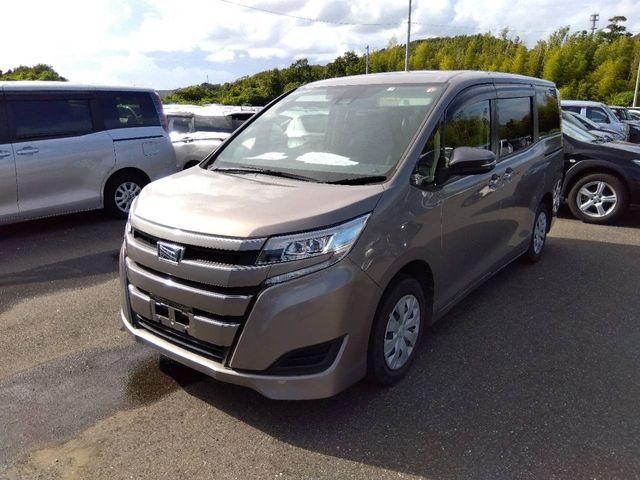 TOYOTA NOAH 2019