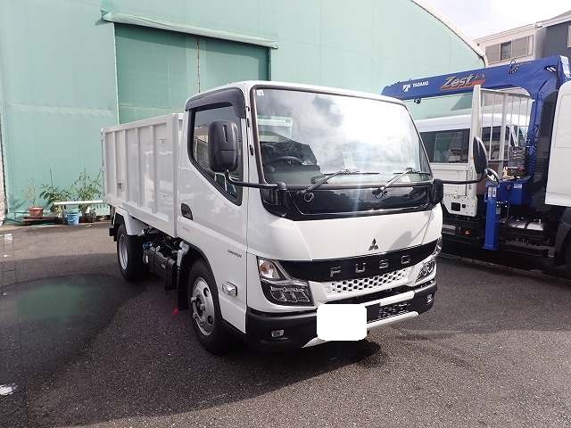 Mitsubishi CANTER 2023