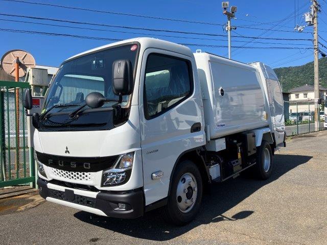 Mitsubishi CANTER 2024