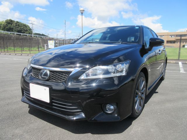 TOYOTA LEXUS CT200h 2011