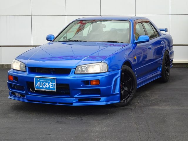 NISSAN SKYLINE 2000