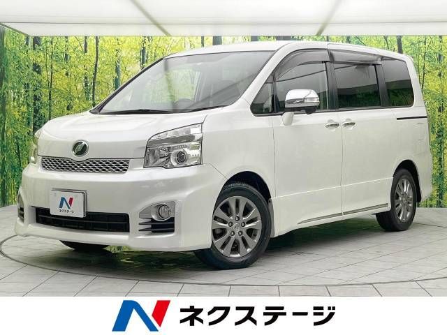 TOYOTA VOXY 2012