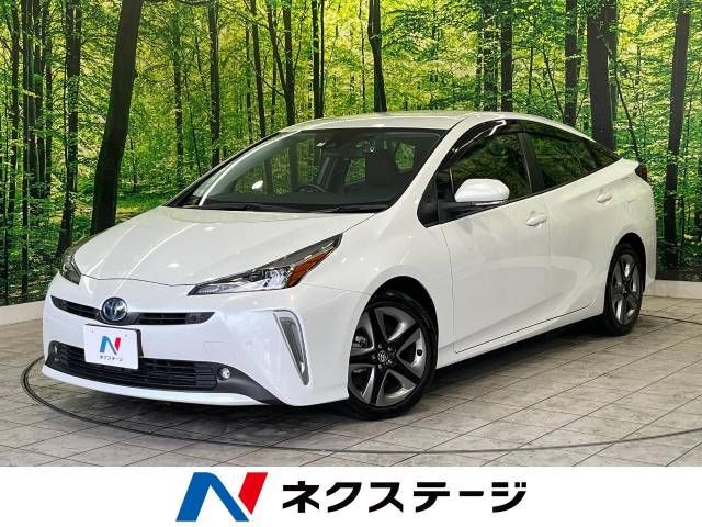 TOYOTA PRIUS 2021