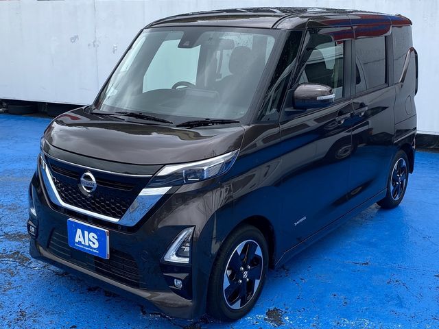 NISSAN ROOX 2021