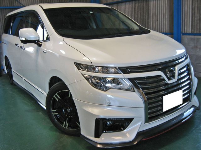 NISSAN ELGRAND  4WD 2017