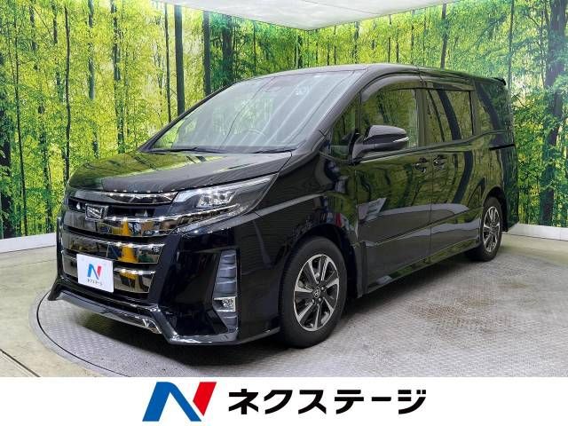 TOYOTA NOAH 2017