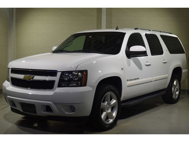 CHEVROLET SUBURBAN 2008