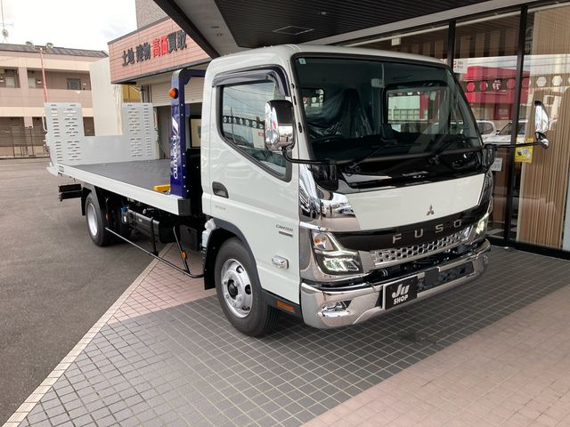 MITSUBISHI CANTER 2024