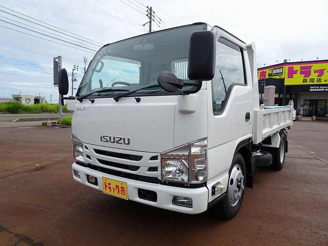 Isuzu ELF 2019