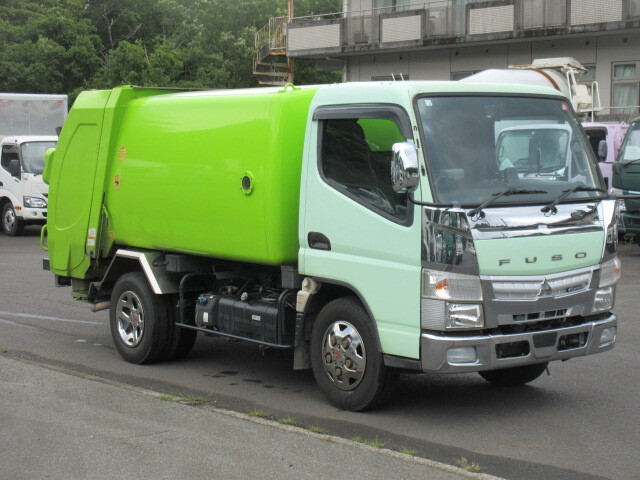 Mitsubishi CANTER 2020